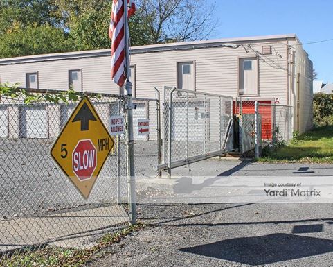 Source URL: https://cdnsc.rentcafe.com/dmslivecafe/3/1083832/1083832-1-3.jpg?width=-1&height=385&quality=80