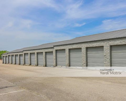 Source URL: https://cdnsc.rentcafe.com/dmslivecafe/3/1083854/1083854-1-2.jpg?width=-1&height=385&quality=80