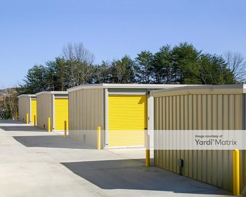 Source URL: https://cdnsc.rentcafe.com/dmslivecafe/3/1083875/1083875-1-5.jpg?width=-1&height=385&quality=80