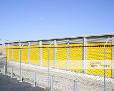 Source URL: https://cdnsc.rentcafe.com/dmslivecafe/3/1083875/1083875-1-6.jpg?width=-1&height=385&quality=80