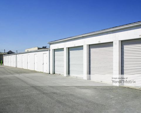 Source URL: https://cdnsc.rentcafe.com/dmslivecafe/3/1083877/1083877-1-3.jpg?width=-1&height=385&quality=80