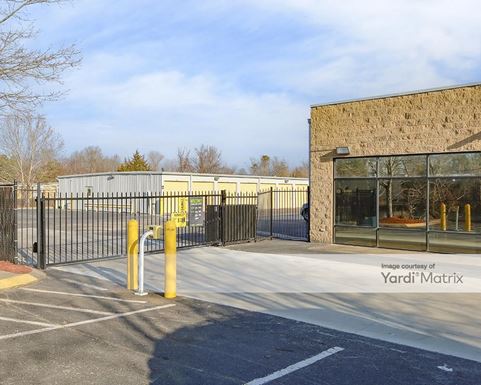 Source URL: https://cdnsc.rentcafe.com/dmslivecafe/3/1083879/1083879-1-2.jpg?width=-1&height=385&quality=80