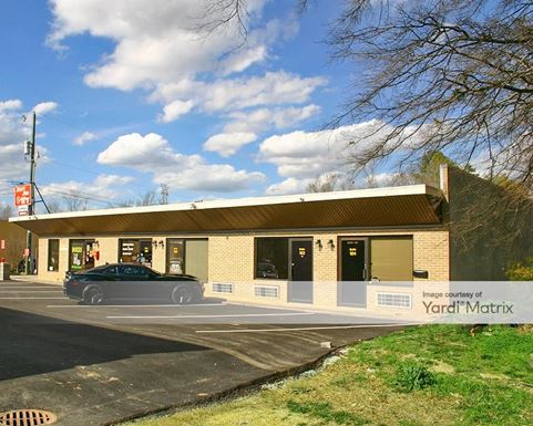 Source URL: https://cdnsc.rentcafe.com/dmslivecafe/3/1083884/1083884-1-2.jpg?width=-1&height=385&quality=80