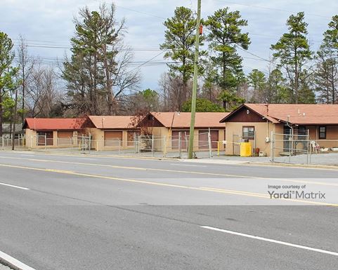 Source URL: https://cdnsc.rentcafe.com/dmslivecafe/3/1083886/1083886-1-6.jpg?width=-1&height=385&quality=80