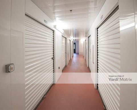 Source URL: https://cdnsc.rentcafe.com/dmslivecafe/3/1198856/1198856-1-2.jpg?width=-1&height=385&quality=80