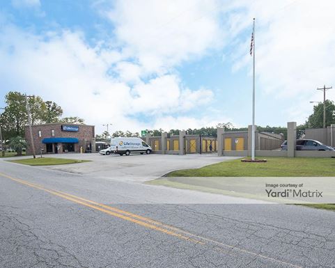 Source URL: https://cdnsc.rentcafe.com/dmslivecafe/3/1198867/1198867-1-5.jpg?width=-1&height=385&quality=80