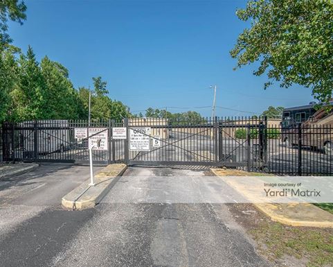 Source URL: https://cdnsc.rentcafe.com/dmslivecafe/3/1198872/1198872-1-5.jpg?width=-1&height=385&quality=80