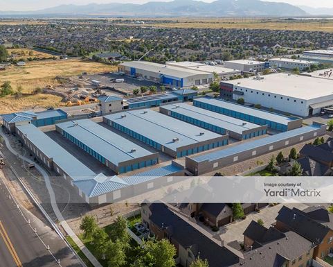 Source URL: https://cdnsc.rentcafe.com/dmslivecafe/3/1198950/1198950-1-4.jpg?width=-1&height=385&quality=80