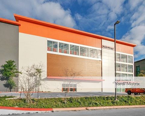 Source URL: https://cdnsc.rentcafe.com/dmslivecafe/3/1198963/1198963-1-4.jpg?width=-1&height=385&quality=80