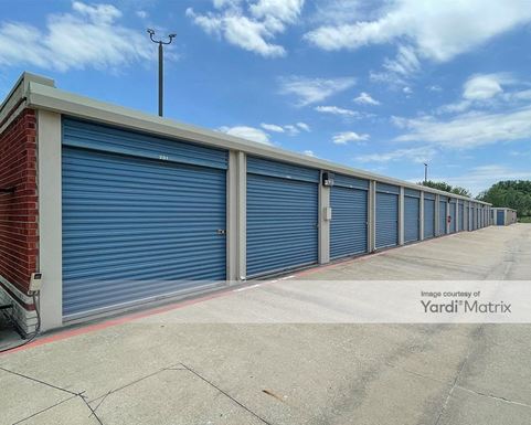 Source URL: https://cdnsc.rentcafe.com/dmslivecafe/3/1198987/1198987-1-4.jpg?width=-1&height=385&quality=80