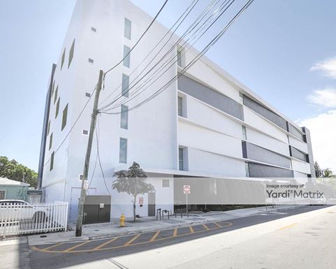 Source URL: https://cdnsc.rentcafe.com/dmslivecafe/3/1198992/1198992-1-4.jpg?width=-1&height=385&quality=80