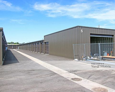 Source URL: https://cdnsc.rentcafe.com/dmslivecafe/3/1199142/1199142-1-5.jpg?width=-1&height=385&quality=80