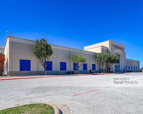 Source URL: https://cdnsc.rentcafe.com/dmslivecafe/3/1199240/1199240-1-4.jpg?width=-1&height=385&quality=80