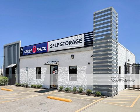 Source URL: https://cdnsc.rentcafe.com/dmslivecafe/3/1199257/1199257-1-2.jpg?width=-1&height=385&quality=80