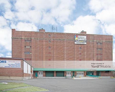 Source URL: https://cdnsc.rentcafe.com/dmslivecafe/3/1199320/1199320-1-2.jpg?width=-1&height=385&quality=80