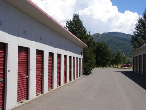 Source URL: https://cdnsc.rentcafe.com/dmslivecafe/3/1339488/Walton_Pond_Mini_Storage_2(20260731171844827).JPG?width=-1&height=385&quality=80