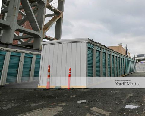 Source URL: https://cdnsc.rentcafe.com/dmslivecafe/3/1351700/1351700-1-4.jpg?width=-1&height=385&quality=80