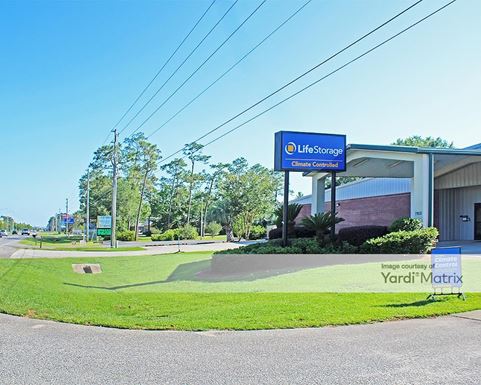 Source URL: https://cdnsc.rentcafe.com/dmslivecafe/3/1351701/1351701-1-2.jpg?width=-1&height=385&quality=80