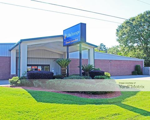 Source URL: https://cdnsc.rentcafe.com/dmslivecafe/3/1351701/1351701-1-3.jpg?width=-1&height=385&quality=80