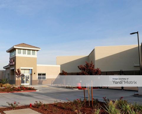 Source URL: https://cdnsc.rentcafe.com/dmslivecafe/3/1351712/1351712-1-3.jpg?width=-1&height=385&quality=80