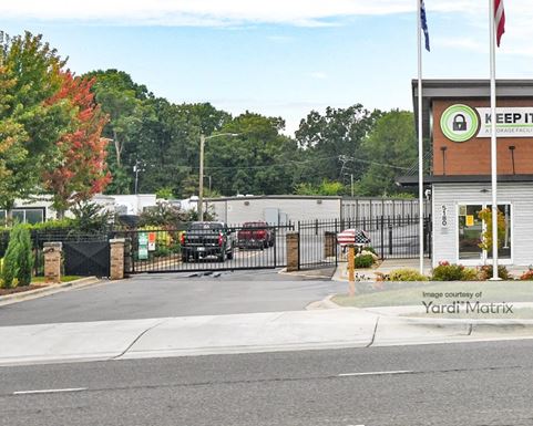 Source URL: https://cdnsc.rentcafe.com/dmslivecafe/3/1351713/1351713-1-4.jpg?width=-1&height=385&quality=80