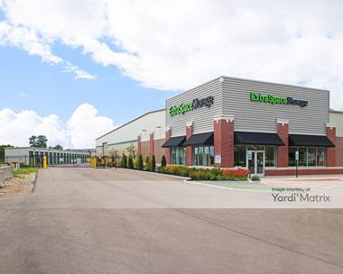 Storage Units for Rent available at 201 South Virginia Road, Crystal Lake, IL 60014