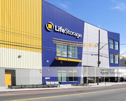 Source URL: https://cdnsc.rentcafe.com/dmslivecafe/3/1351733/1351733-1-2.jpg?width=-1&height=385&quality=80