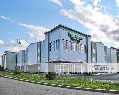 Storage Units for Rent available at 6 Commerce Center Drive, Dover, NJ 07801
