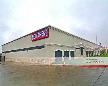 Storage Units for Rent available at 2140 North Hampton Road, DeSoto, TX 75115