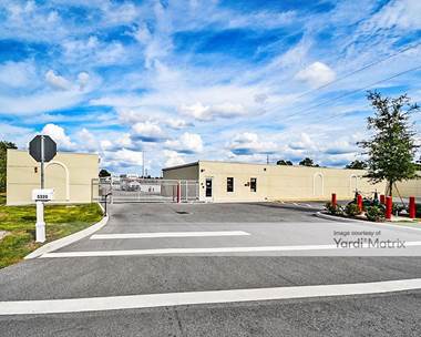 Storage Units for Rent available at 5320 FL-33, Lakeland, FL 33805