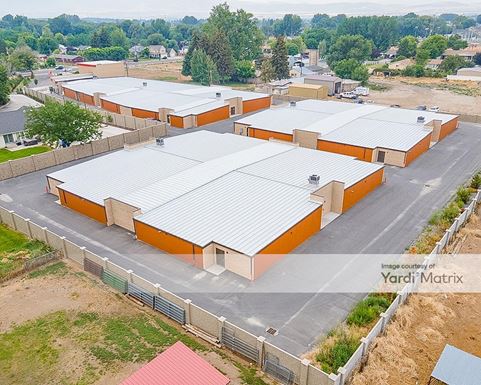 Source URL: https://cdnsc.rentcafe.com/dmslivecafe/3/1351812/1351812-1-5.jpg?width=-1&height=385&quality=80