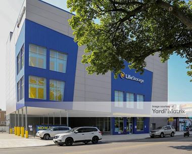 Storage Units for Rent available at 3491 Fort Hamilton Pkwy, Brooklyn, NY 11218