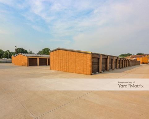 Source URL: https://cdnsc.rentcafe.com/dmslivecafe/3/1351860/1351860-1-2.jpg?width=-1&height=385&quality=80