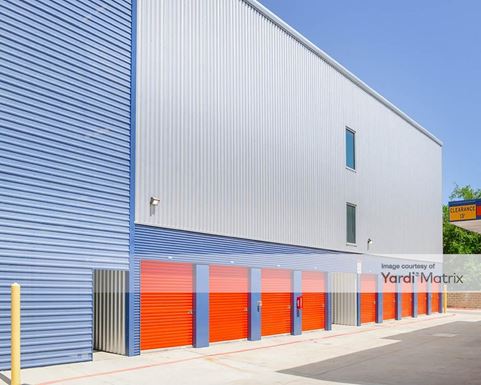 Source URL: https://cdnsc.rentcafe.com/dmslivecafe/3/1351862/1351862-1-4.jpg?width=-1&height=385&quality=80