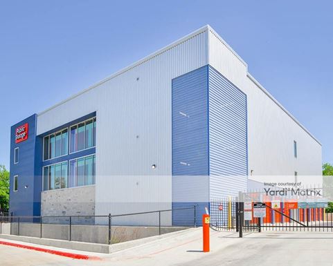 Source URL: https://cdnsc.rentcafe.com/dmslivecafe/3/1351862/1351862-1-5.jpg?width=-1&height=385&quality=80