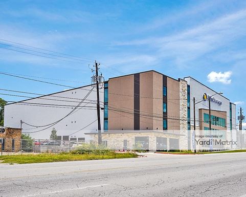 Source URL: https://cdnsc.rentcafe.com/dmslivecafe/3/1351886/1351886-1-2.jpg?width=-1&height=385&quality=80