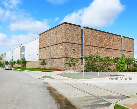 Source URL: https://cdnsc.rentcafe.com/dmslivecafe/3/1351903/1351903-1-2.jpg?width=-1&height=385&quality=80