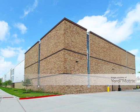 Source URL: https://cdnsc.rentcafe.com/dmslivecafe/3/1351903/1351903-1-4.jpg?width=-1&height=385&quality=80