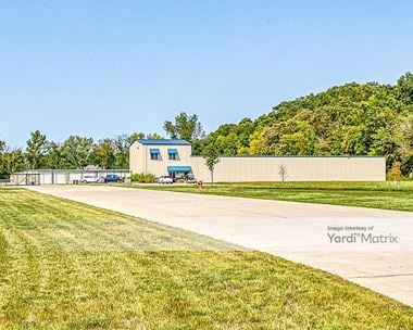 Storage Units for Rent available at 20440 East US 40 Hwy, Blue Springs, MO 64015