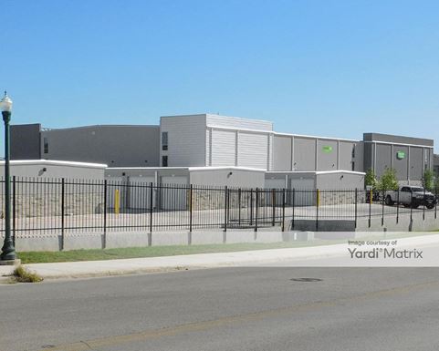 Source URL: https://cdnsc.rentcafe.com/dmslivecafe/3/1351936/1351936-1-4.jpg?width=-1&height=385&quality=80