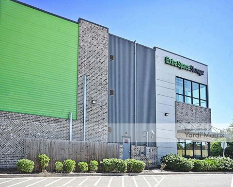 Source URL: https://cdnsc.rentcafe.com/dmslivecafe/3/1351941/1351941-1-2.jpg?width=-1&height=385&quality=80