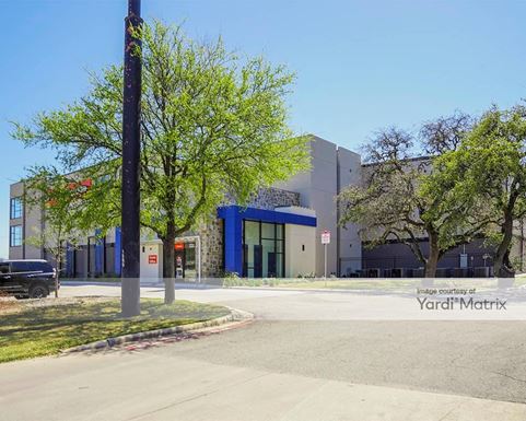 Source URL: https://cdnsc.rentcafe.com/dmslivecafe/3/1351942/1351942-1-3.jpg?width=-1&height=385&quality=80