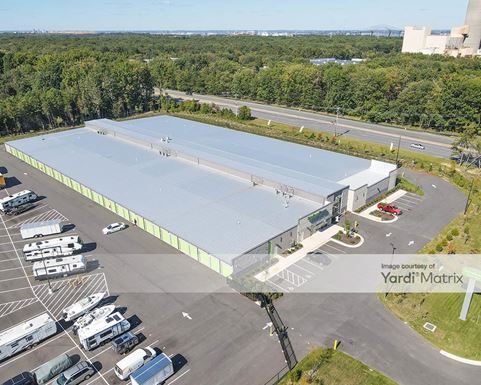 Source URL: https://cdnsc.rentcafe.com/dmslivecafe/3/1351972/1351972-1-4.jpg?width=-1&height=385&quality=80