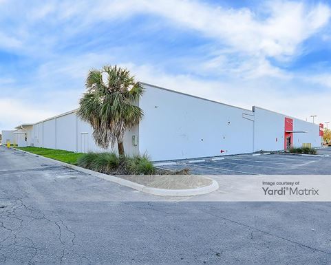 Source URL: https://cdnsc.rentcafe.com/dmslivecafe/3/1351987/1351987-1-5.jpg?width=-1&height=385&quality=80