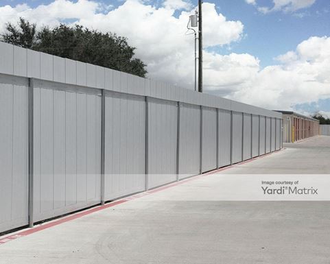 Source URL: https://cdnsc.rentcafe.com/dmslivecafe/3/1352023/1352023-1-5.jpg?width=-1&height=385&quality=80