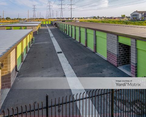 Source URL: https://cdnsc.rentcafe.com/dmslivecafe/3/1352051/1352051-1-4.jpg?width=-1&height=385&quality=80