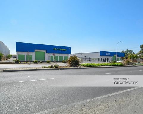 Source URL: https://cdnsc.rentcafe.com/dmslivecafe/3/1352065/1352065-1-4.jpg?width=-1&height=385&quality=80