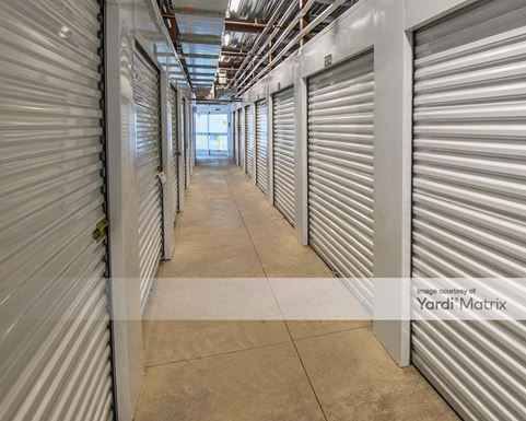 Source URL: https://cdnsc.rentcafe.com/dmslivecafe/3/1352111/1352111-1-4.jpg?width=-1&height=385&quality=80