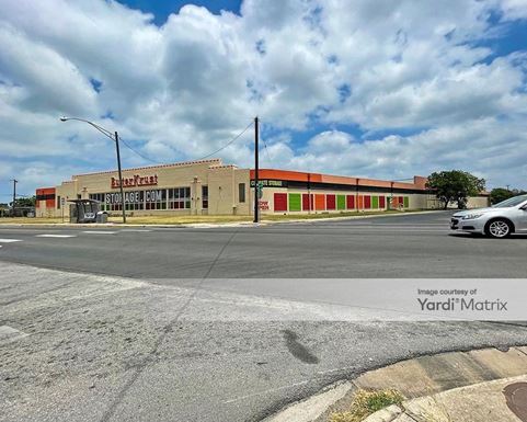 Source URL: https://cdnsc.rentcafe.com/dmslivecafe/3/1352114/1352114-1-2.jpg?width=-1&height=385&quality=80