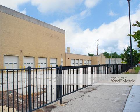 Source URL: https://cdnsc.rentcafe.com/dmslivecafe/3/1352137/1352137-1-2.jpg?width=-1&height=385&quality=80